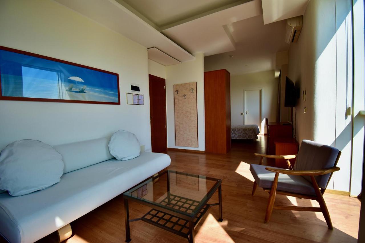 Hotel Astor B&B Lido di Classe Exterior foto