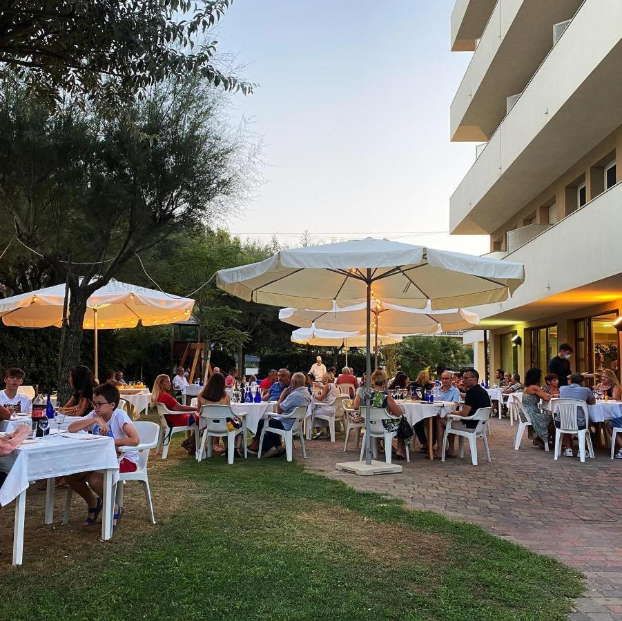 Hotel Astor B&B Lido di Classe Exterior foto