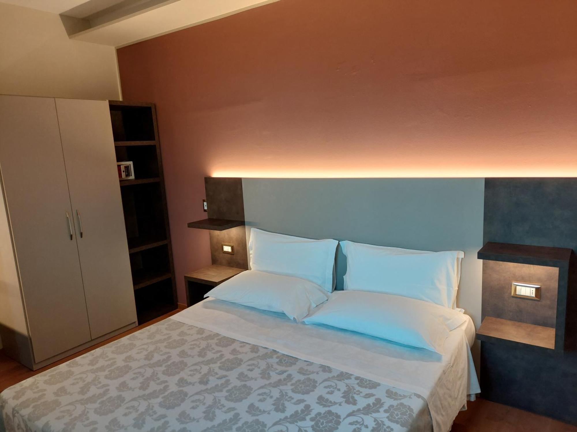 Hotel Astor B&B Lido di Classe Exterior foto