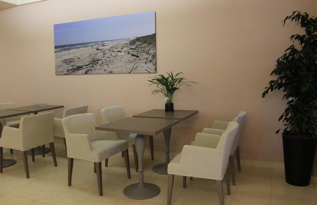 Hotel Astor B&B Lido di Classe Exterior foto