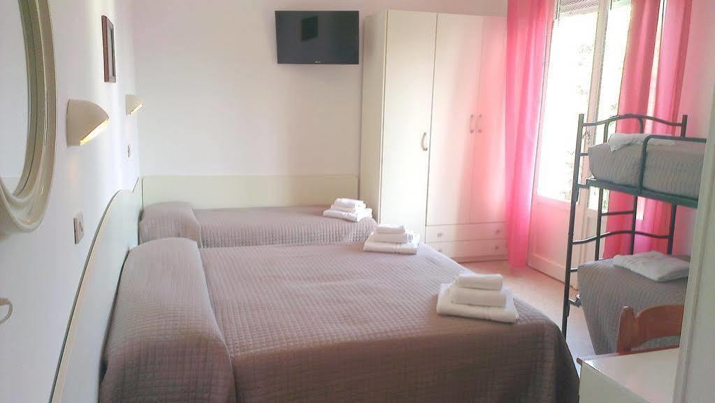 Hotel Astor B&B Lido di Classe Exterior foto